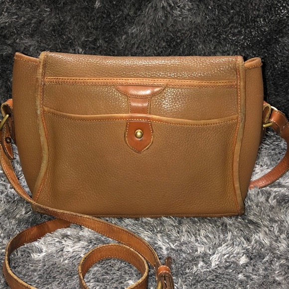 AUTHENTIC ALL WEATHER LEATHER DOONEY & BOURKE BAG - Picture 2 of 9